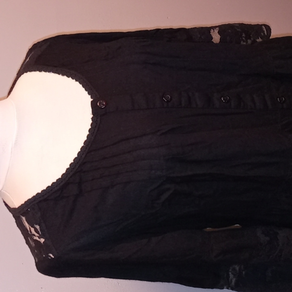 Black Lace Top - Picture 2 of 9